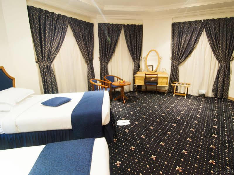 Cayam Hotel Doha Eksteriør billede