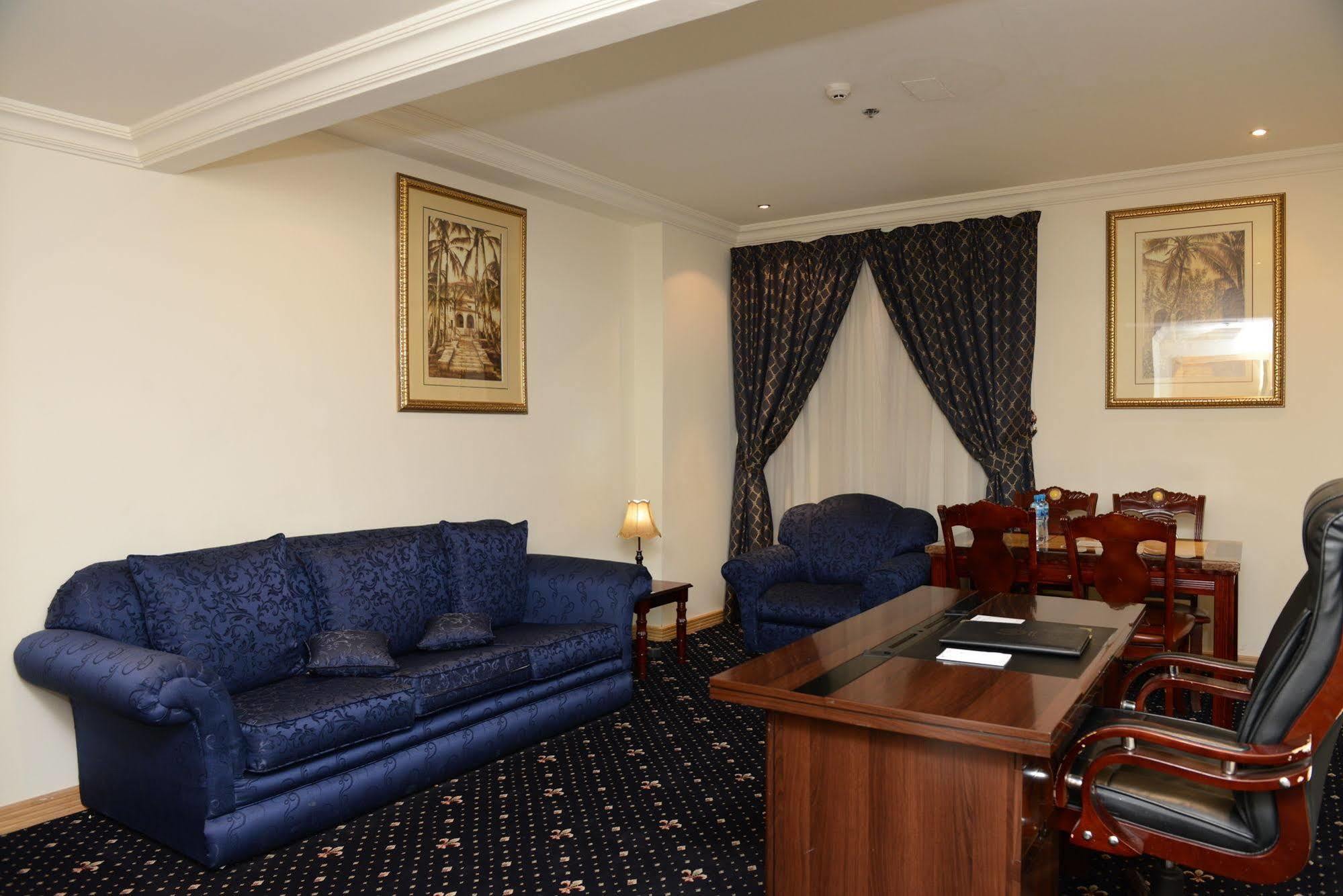 Cayam Hotel Doha Eksteriør billede