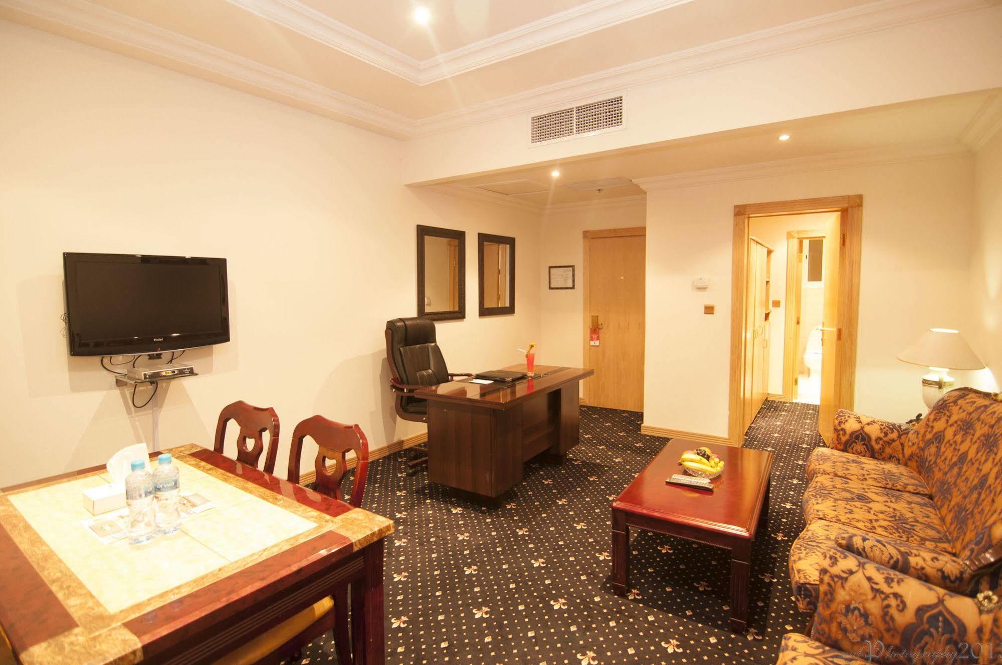 Cayam Hotel Doha Eksteriør billede